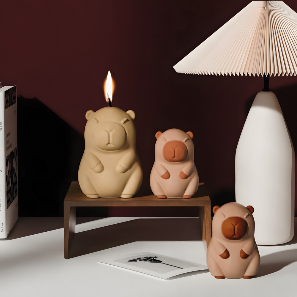 Standing Capybara Scent Candle - đánh giá và giá Candle Making Reno
